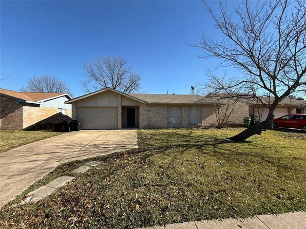 1334 Rutherford Dr, Mesquite, TX 75149