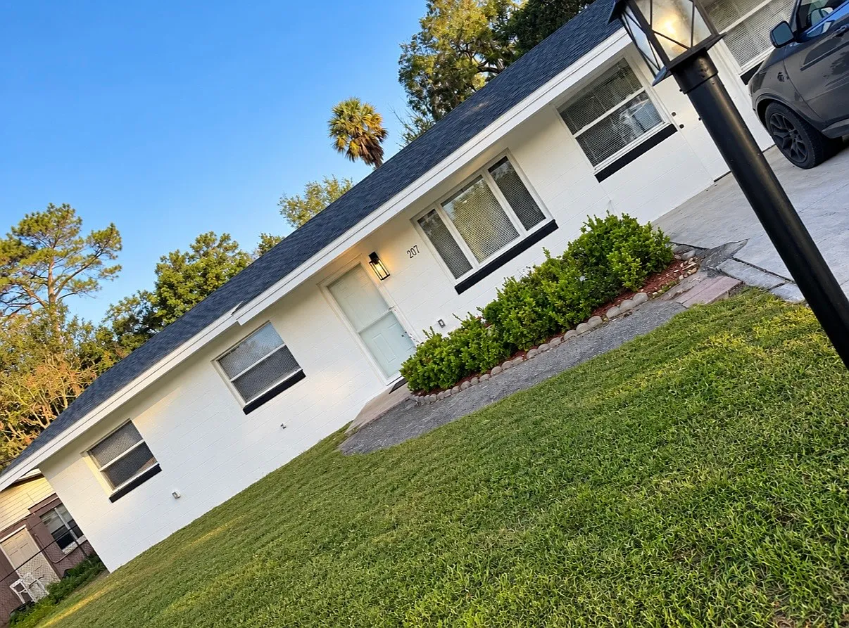3 bed, 2.5 bath, 1028 sqft, $2,200 — Photo 1