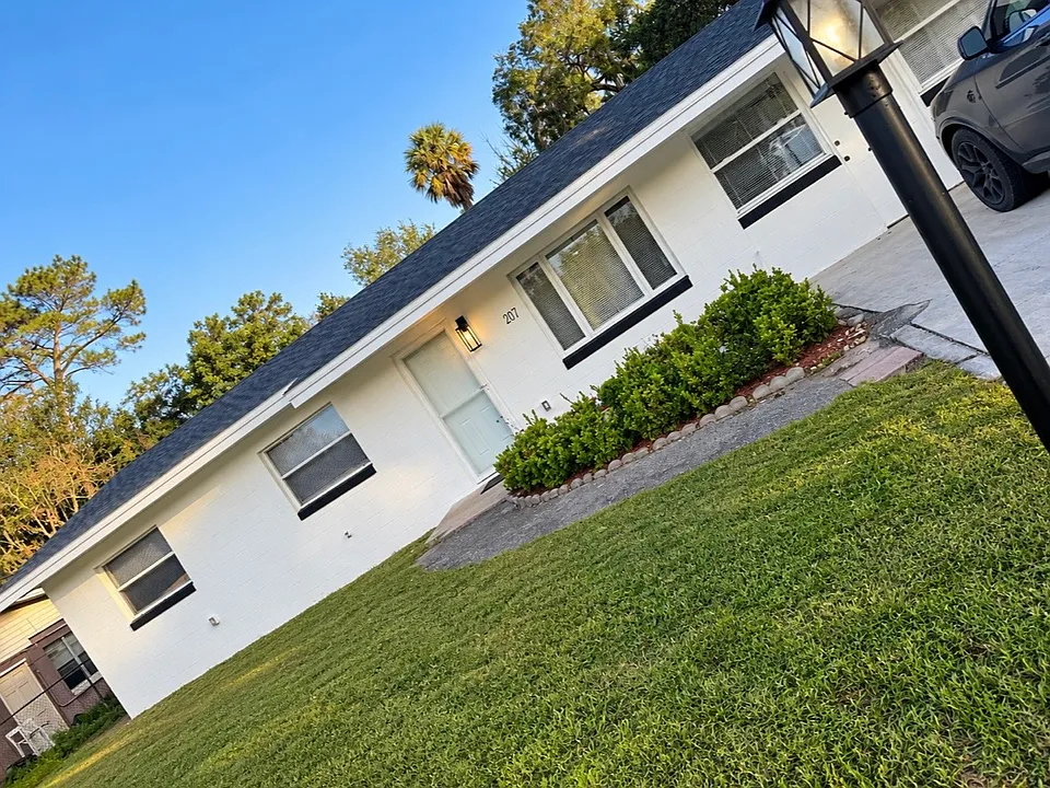 207 Lake Gertie Rd