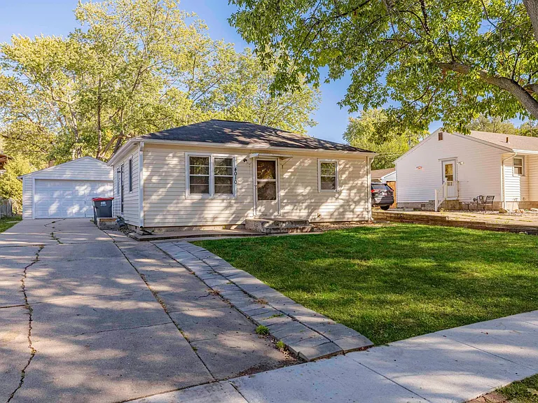 4010 Lewis Ave — Photo 24