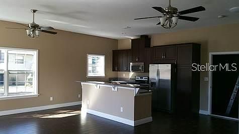 3rd image of 901 Florida Ave