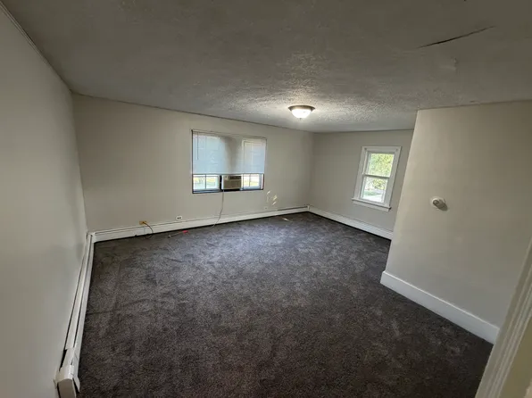 251 N Bridge St #3, Dimondale, MI 48821