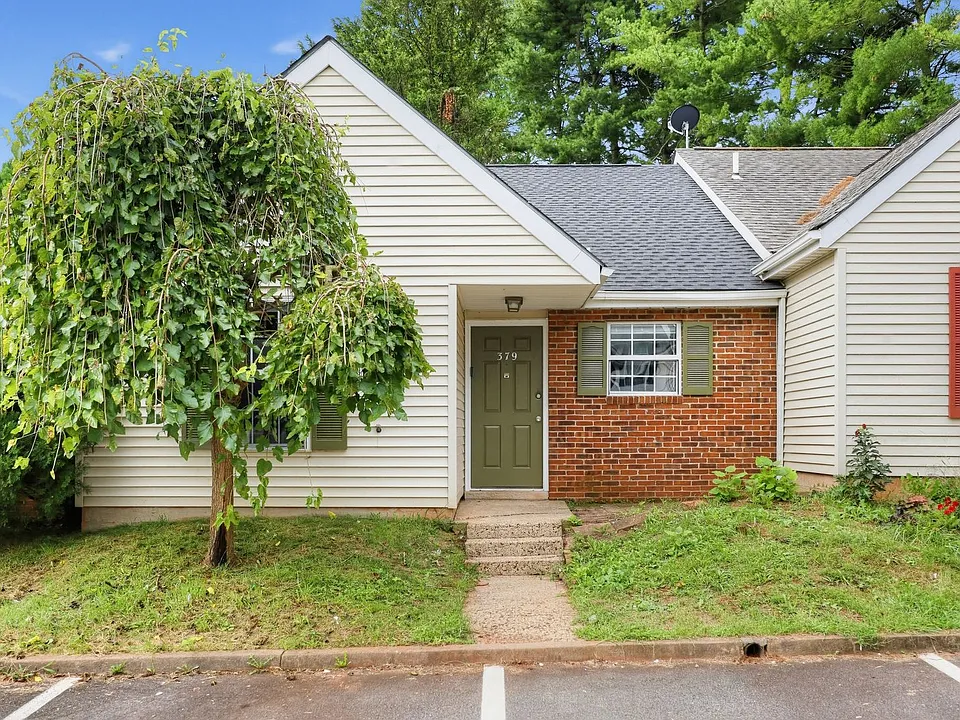 379 Lafayette Dr