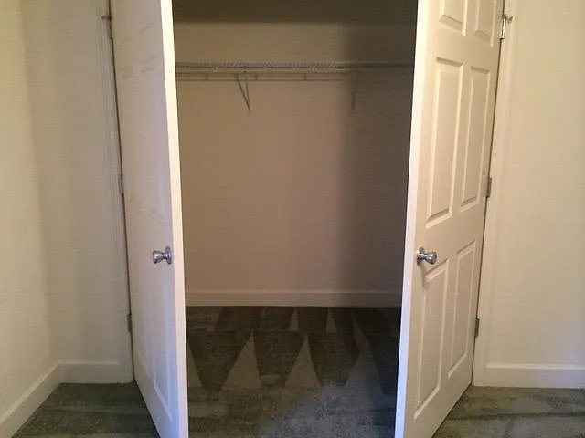 2951 SW 35th Pl — Photo 7