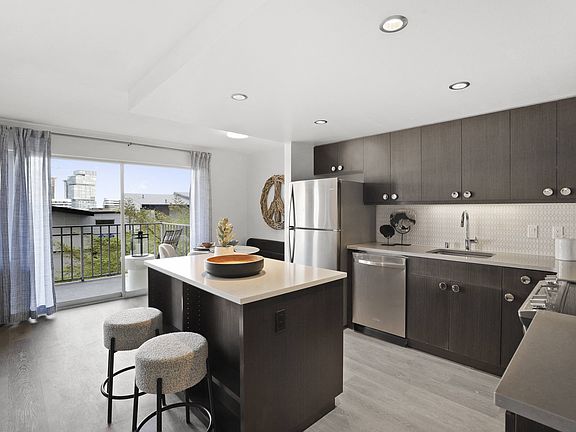 3rd image of 1100 University St APT 301