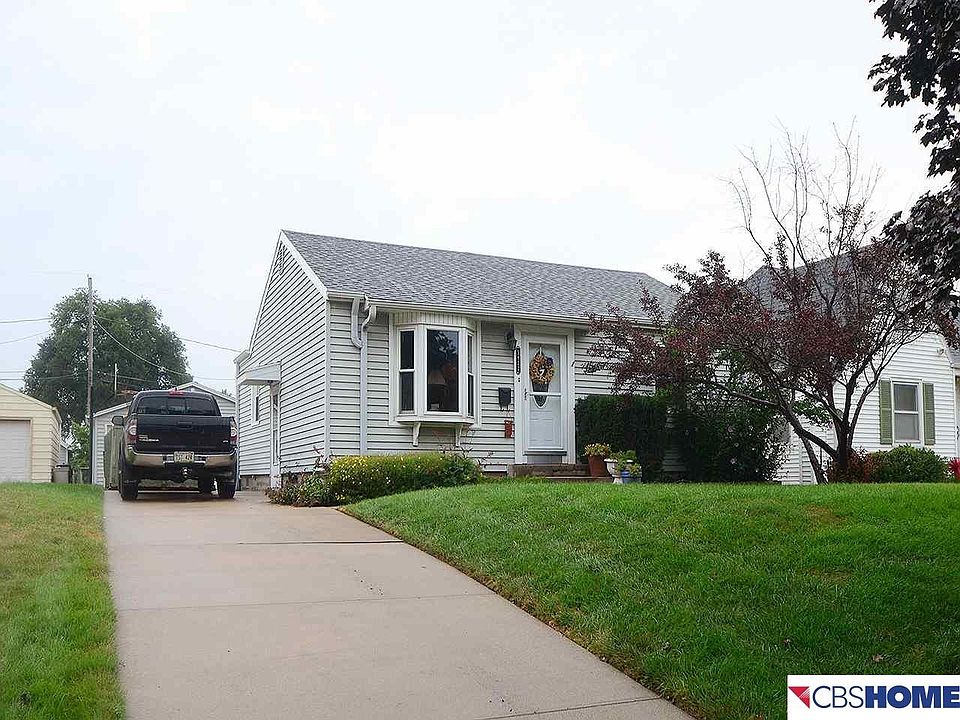 1st image of 5822 Oak St