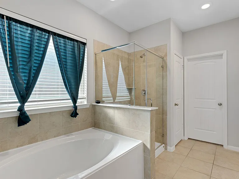 4510 Red Yucca Dr — Photo 14