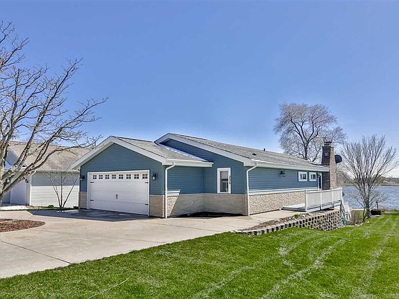 5th image of 206 Candlewick Dr SE