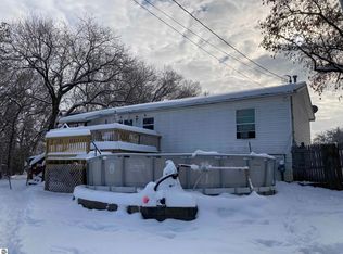 302 W Page St, Rose City, MI 48654