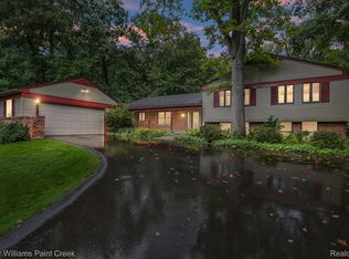 28455 Wellington St, Farmington Hills, MI