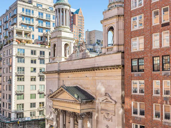 123 East 75th Street image 4 of 7