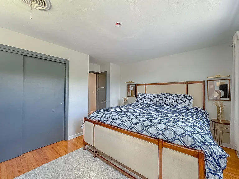 1044 Seminole Dr — Photo 28