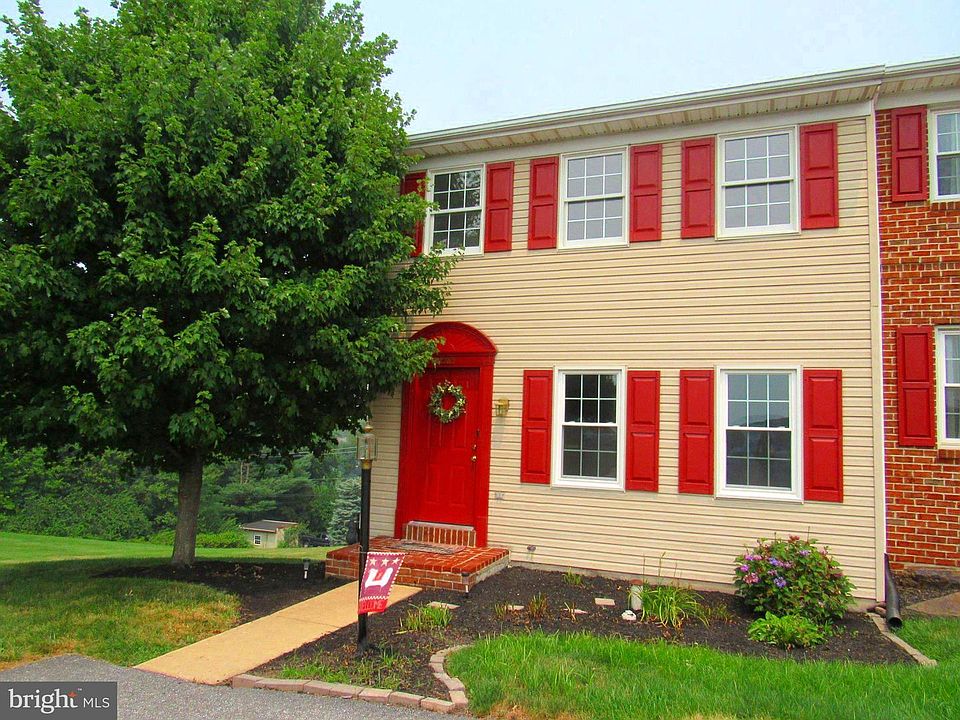 1st image of 2685 Woodmont Dr