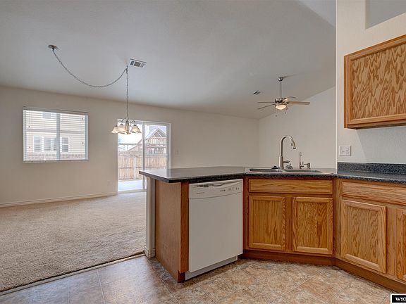 4th image of 665 Eagle Cir