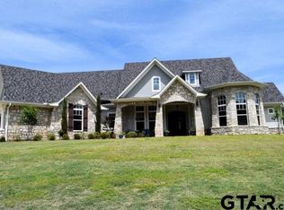 654 An County Rd #403, Palestine, TX 75803
