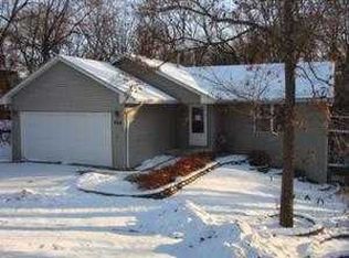 708 Wescott Rd, Eagan, MN 55123