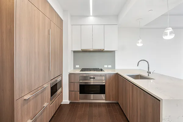 Rented by Compass | media 12