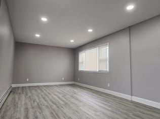 147 Elizabeth Ann Dr #1, East Haven, CT 06512