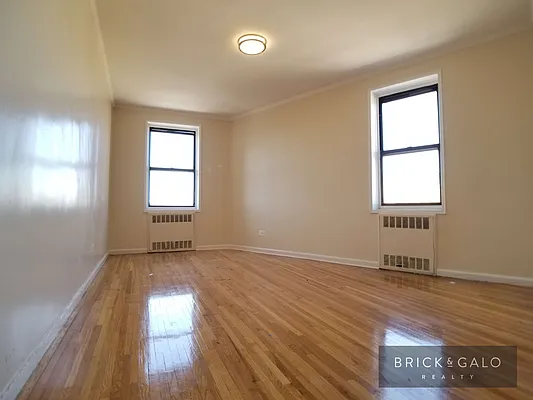 Rented by BRICK & GALO REALTY CORP | media 7