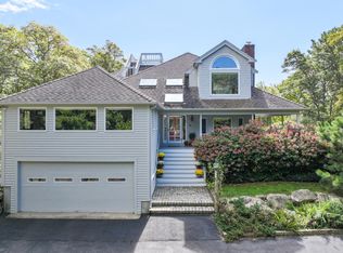 19 Gregory Ln, Falmouth, MA 02540