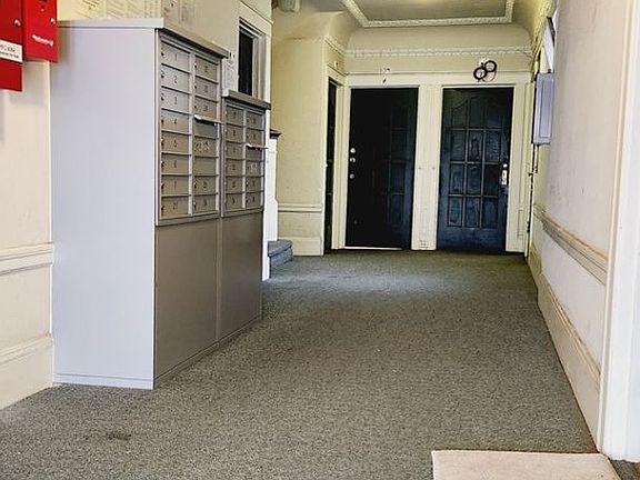 5th image of 305 Franklin St APT 4