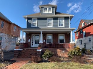 71 E Somerset St, Raritan, NJ 08869