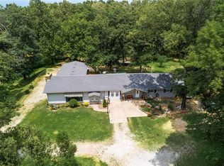 1012 Frisco Cemetery Rd, Lowell, AR 72745