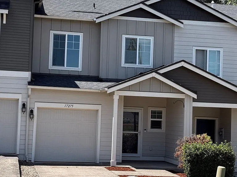 17275 SE Elias Ct — Photo 1
