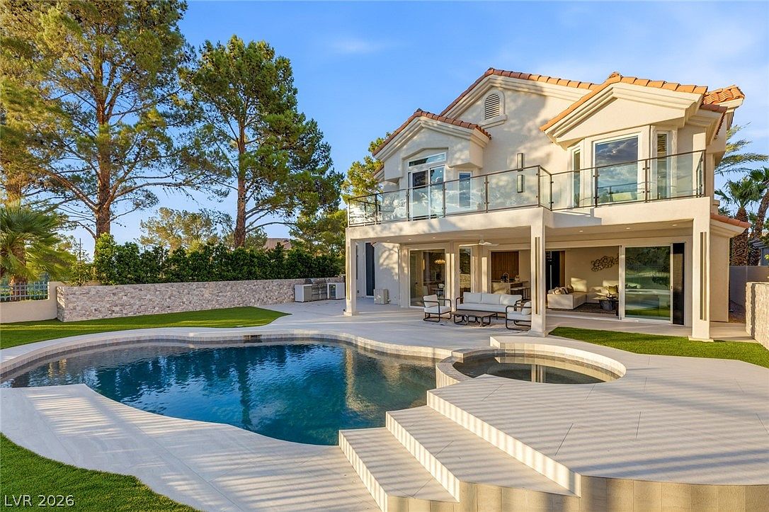1833 Corta Bella Dr