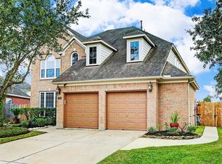 12902 Castlewind Ln, Pearland, TX 77584