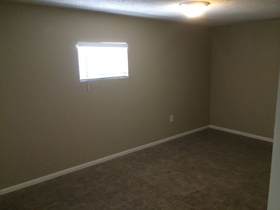 4th image of 312 Washburn Ave #B