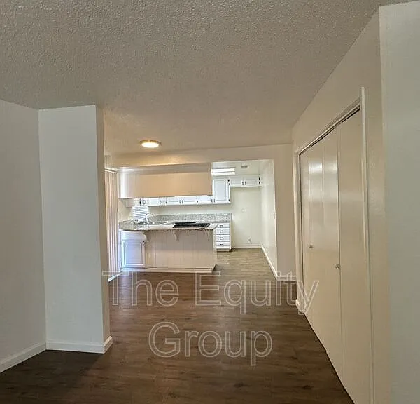 312 1/2 N Park St — Photo 7