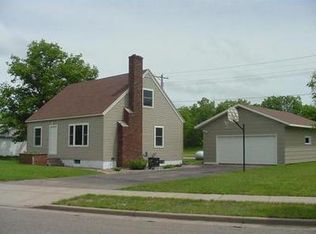 915 Sheridan Rd, Eau Claire, WI 54703