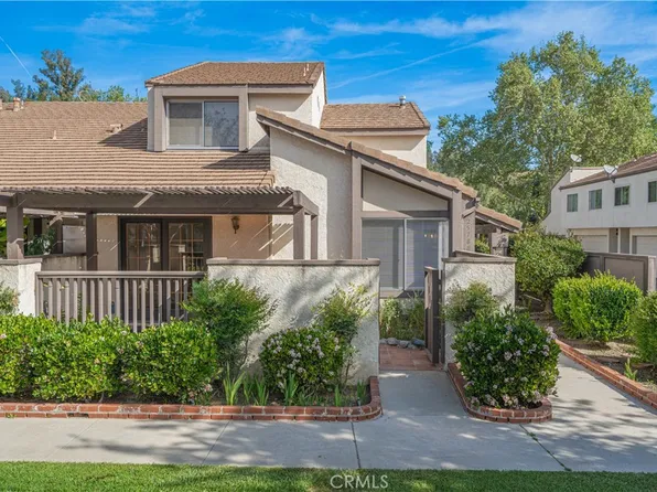 25788 Vista Fairways Dr, Santa Clarita, CA 91355