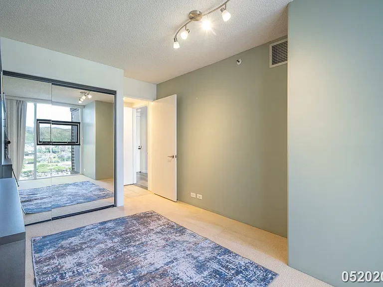 1212 Nuuanu Ave #2406 — Photo 23
