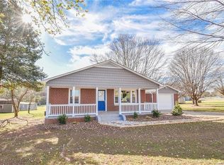 1823 Old Mountain Rd, Statesville, NC 28677