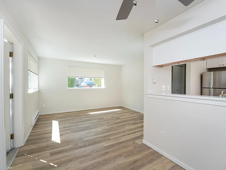 1x1 D Dining Room + Living Room