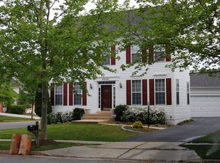 43241 Edgartown St, Chantilly, VA 20152
