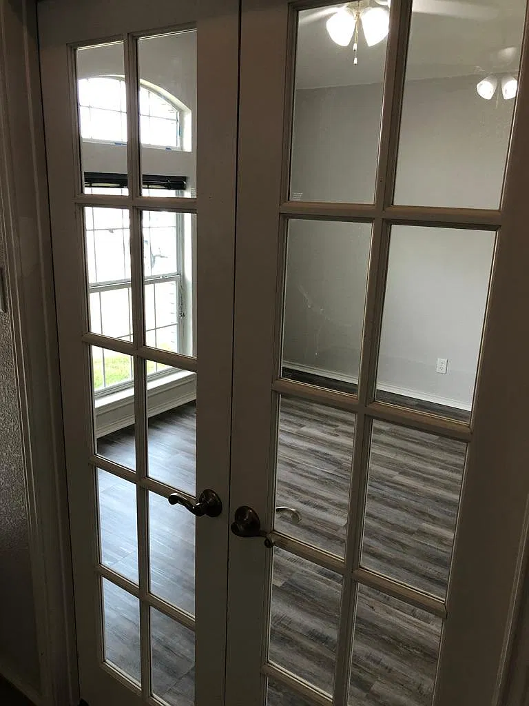 4 bed, 1895 sqft, $1,750 — Photo 3