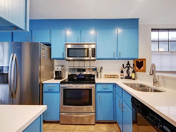 2nd image of 7122 Wood Hollow Dr APT 105