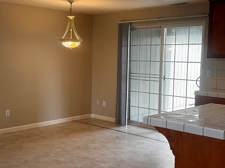 2462 Saint James Way — Photo 8