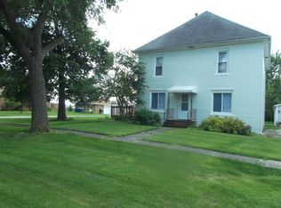 220 E Cleveland St, Cullom, IL 60929