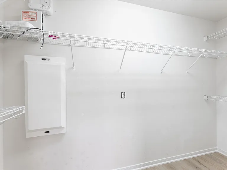 16522 Grenada Falls Dr — Photo 18