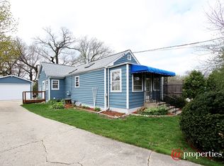 109 S Sheridan Rd, Lakemoor, IL 60051