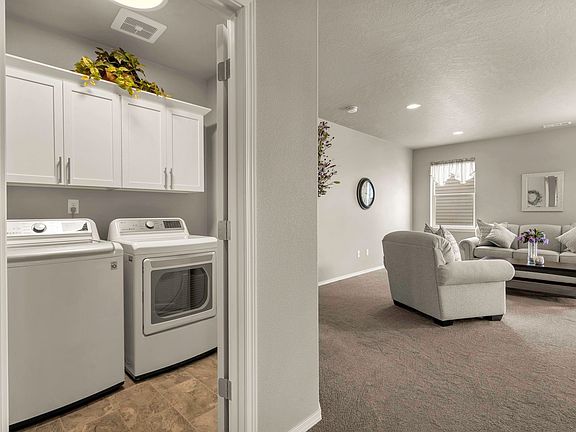 3rd image of 2933 Castle Rock Blvd