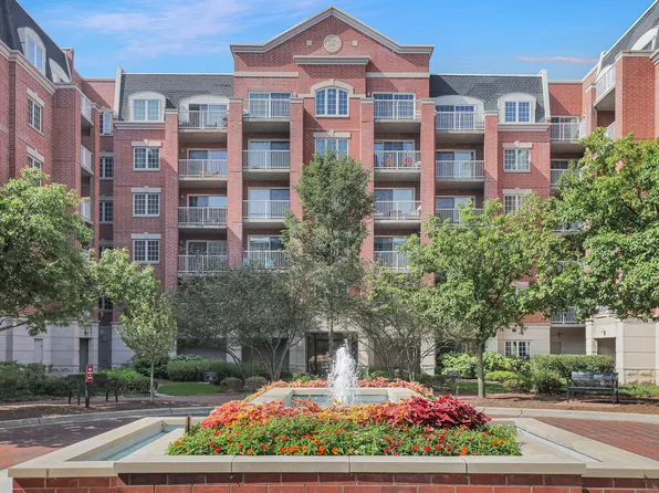 4833 N Olcott Ave Unit 201, Harwood Heights, IL 60706