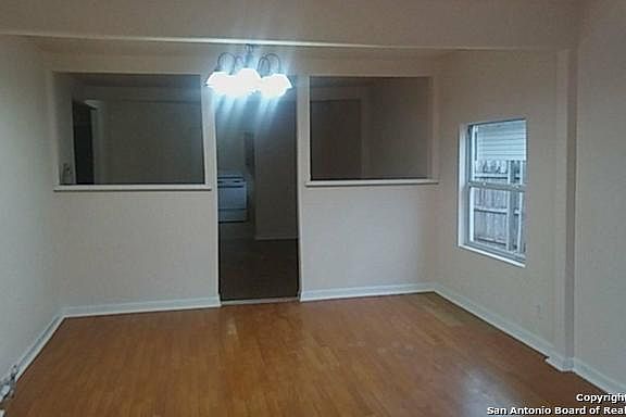 3rd image of 178 Rosebud Ln