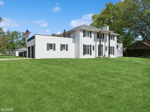 310 San Carlos Rd, Minooka, IL 60447