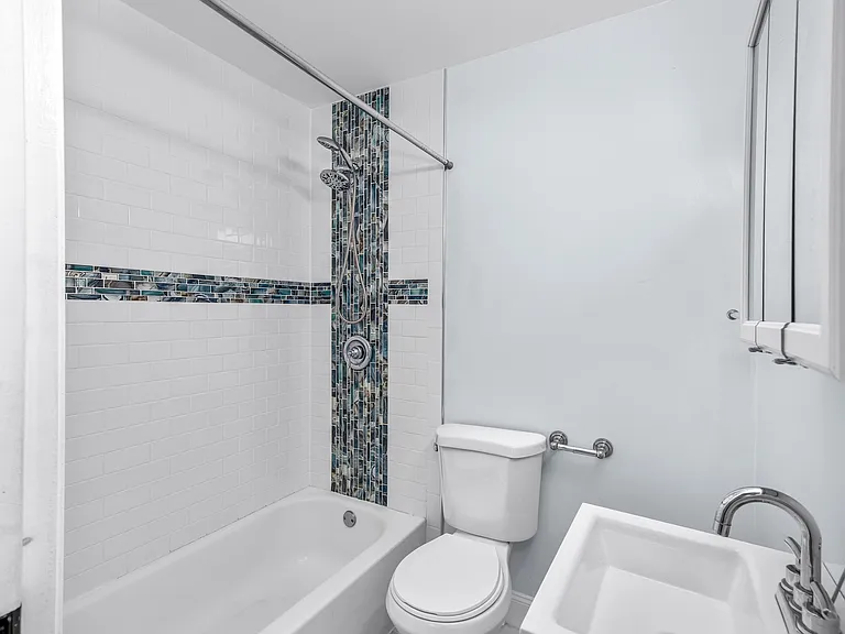 46 N Shore Dr — Photo 9
