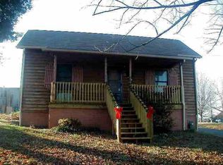 83 19th Ave SW, Hickory, NC 28602